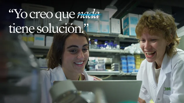 Texto: Yo creo que nada tiene solución, con la palabra 'nada' tachada.