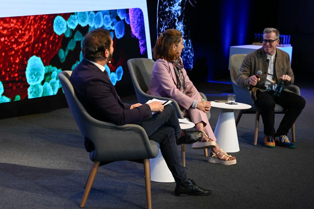 ceremonia-investigacion-innovacion-salud-2026-ceremonia-23.jpg