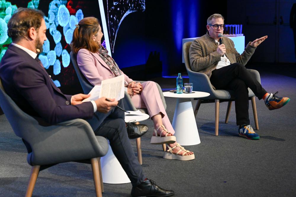 ceremonia-investigacion-innovacion-salud-2026-ceremonia-33.jpg